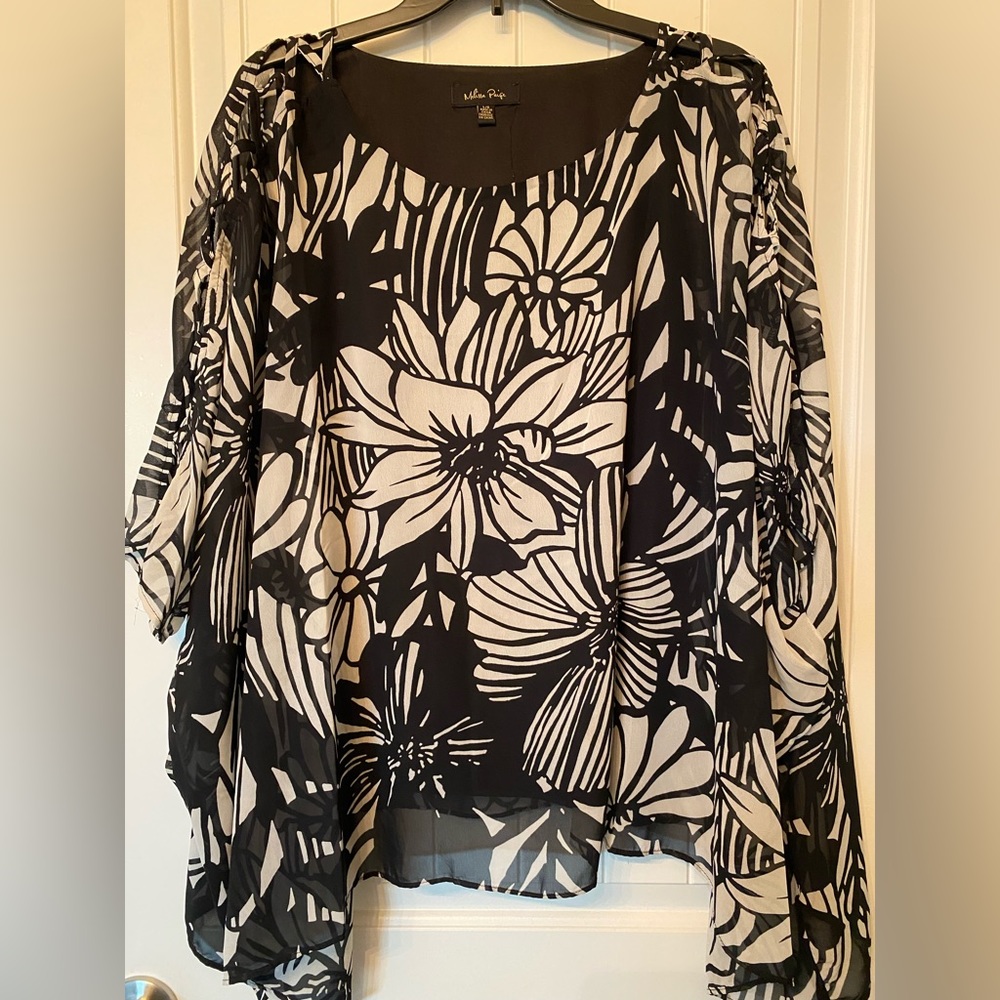 Melissa Paige chiffon pullover shark-bite top w/criss-cross detailed shoulders